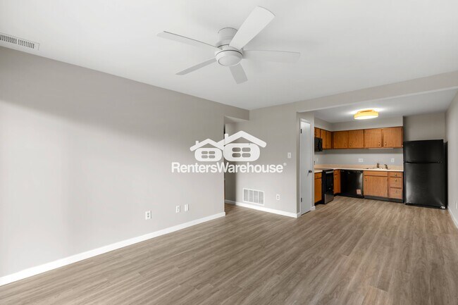 708 Ridgeside Dr unit B, Ballwin, MO 63021 - photo 5