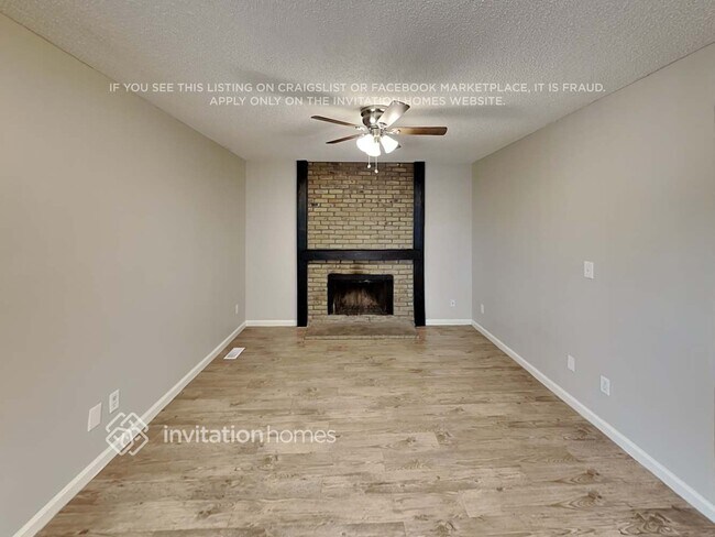 18953 E Kent Cir, Aurora, CO 80013 - photo 6