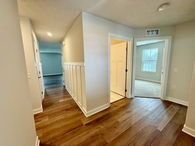 1097 Arbor Dr, Tipp City, OH 45371 - photo 2