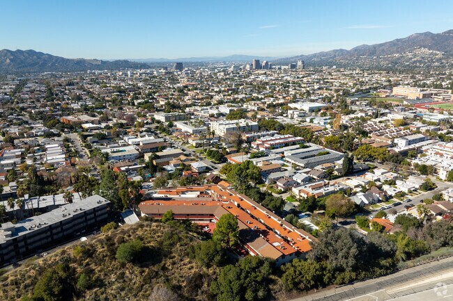 Windsor Hills Academy offers afterschool support.