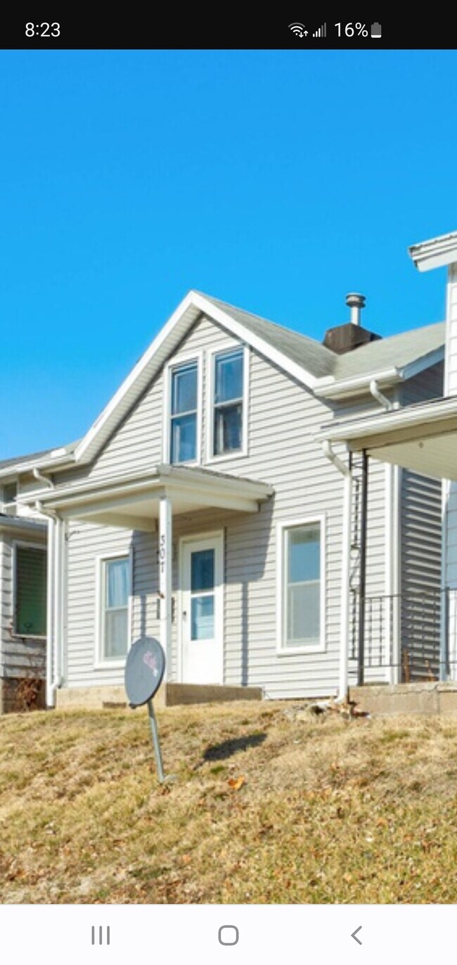 307 W 7th St, Muscatine, IA 52761
