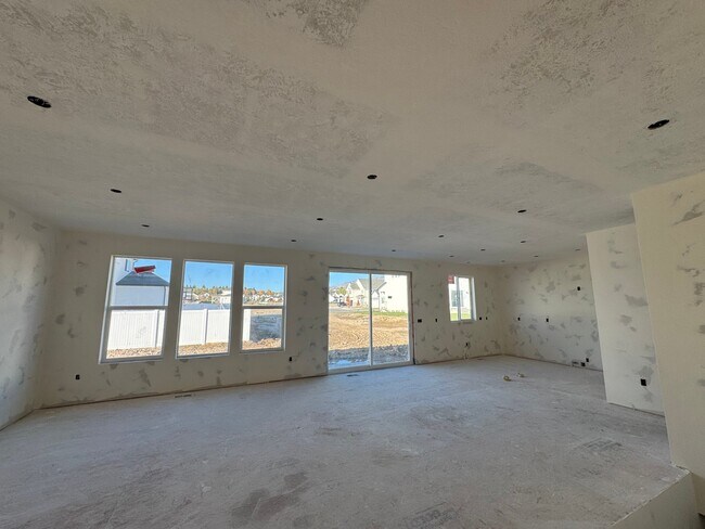 173 E 580 N, Providence, UT 84332 - photo 5