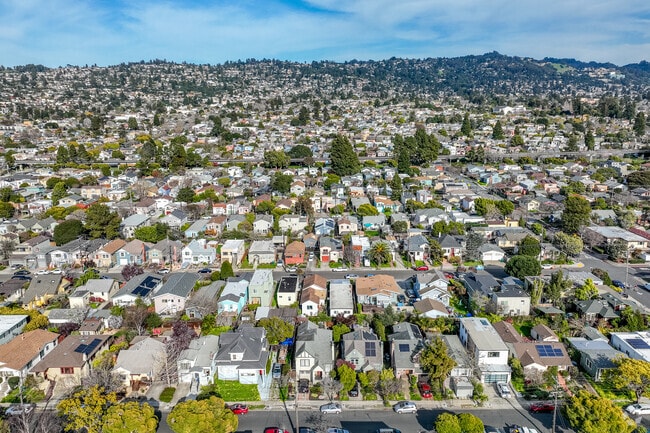 Dartmouth is a quiet and safe Albany neighborhood close to Berkeley with homes built in the early 1900s.