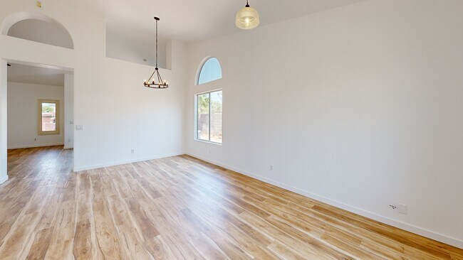 1782 E Constitution Dr, Chandler, AZ 85225 - photo 2