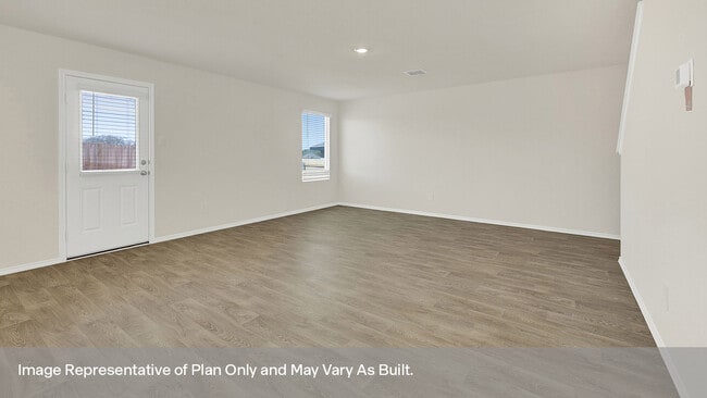 746 Jennifer Way, New Braunfels, TX 78130 - photo 3