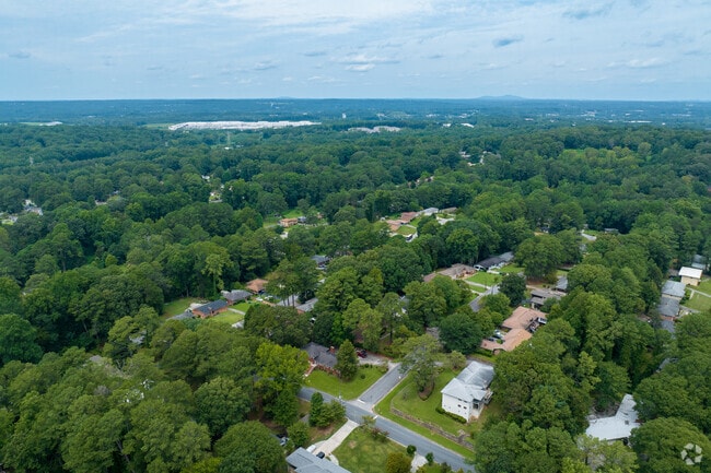 Collier Heights is a historic neighborhood nestled in the northwest corner of Atlanta, Georgia.