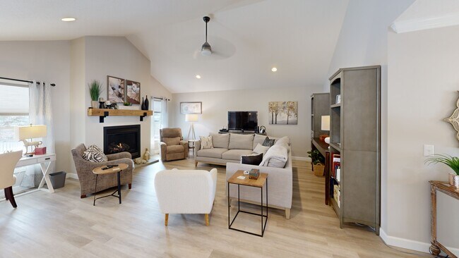 3721 Skyhawk Dr, Lima, OH 45807 - photo 2