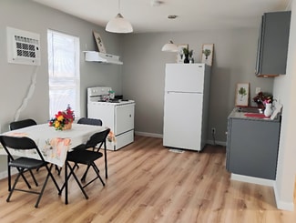 777 E Yerby St, Marshall, MO 65340