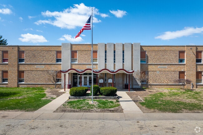 Sterling Middle School is a public school in Peoria, IL.