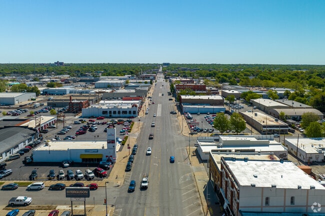 Enjoy all the local shops along Douglas Ave in Murdock/The Elms.