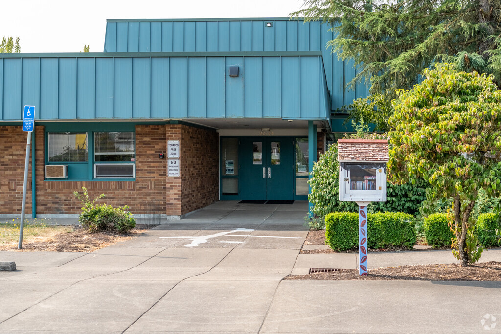 Tangent Elementary School is a public school in Tangent, Oregon.