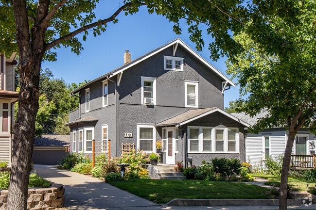Many homes in Pettigrew Heights have been renovated over the years.