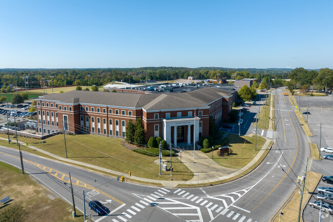 Gardendale High School, Gardendale AL Rankings & Reviews - Homes.com