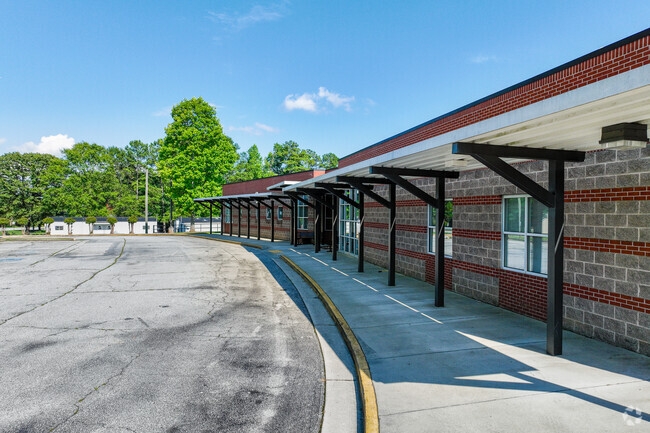 Beulah Elementary School minority student enrollment is 83%