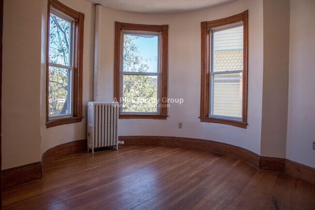 336 Centre St unit 1, Jamaica Plain, MA 02130 - photo 3