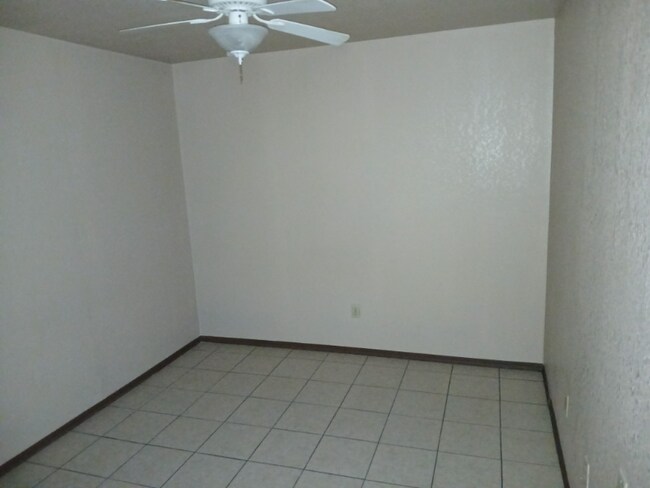 902 Cynthia St unit 52, Wilburton, OK 74578 - photo 5