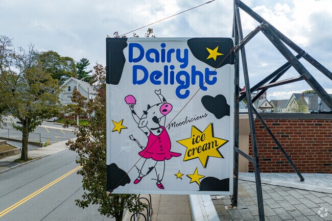 Grab a cup or a cone of local ice cream at Dairy Delight in Oak Grove.