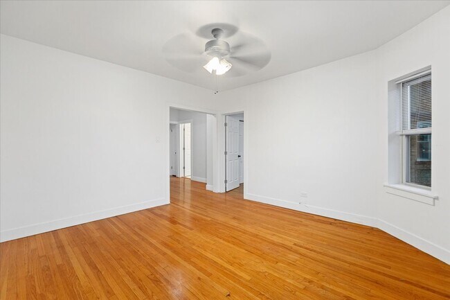 4043 N Spaulding Ave unit 1, Chicago, IL 60618 - photo 6