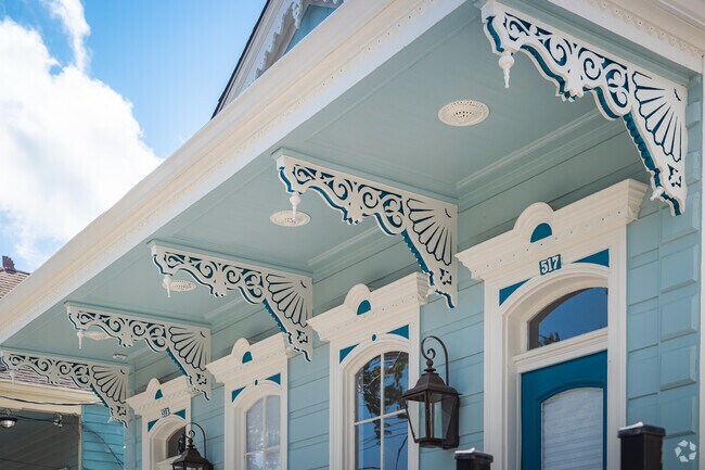 Character details adorn the historic homes of Algiers Point.