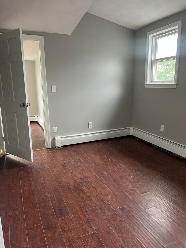 10 Wakefield Ave unit 3R, Wakefield, MA 01880 - photo 3