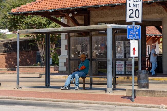 Airview Terrace residents can utalize Alexandria's public bus system.