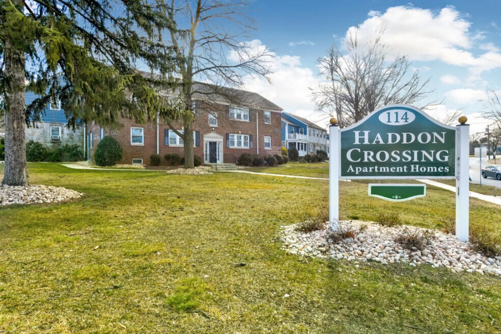 Haddon Crossing Apartment Homes 114119 E Cuthbert Blvd, Haddon