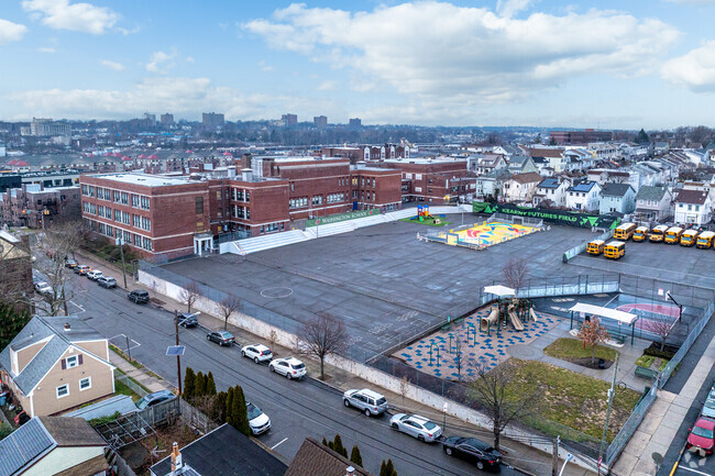 Washington Elementary School has plenty of spaces for young minds to stay active.