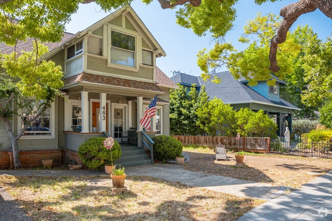 Victorian homes can be found dotting quiet tree lined streets in Mountain View.