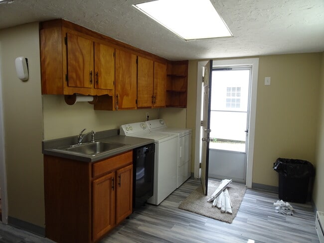 67 Washington St unit 3, Weymouth, MA 02188 - photo 3