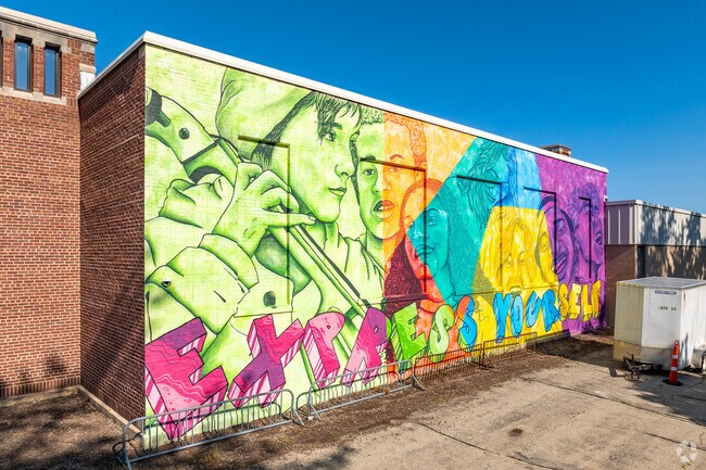 Kaleidoscope Academy serves grades 6-8th.