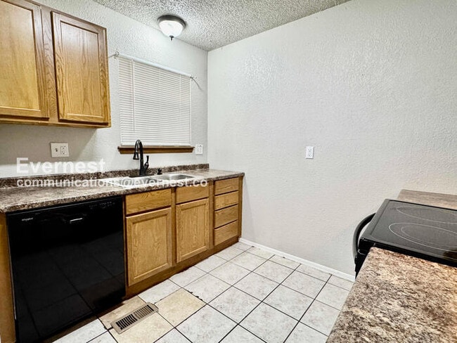 8213 E 65th St, Tulsa, OK 74133 - photo 7