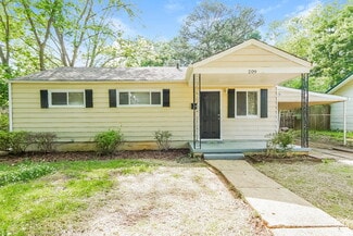 209 Woodward Dr, Hueytown, AL 35023