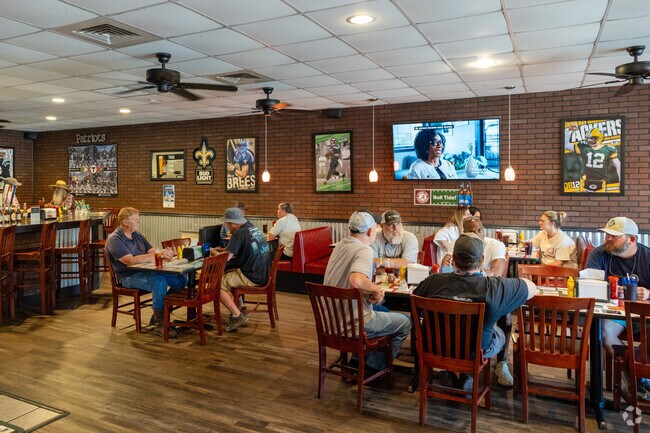 The Semmes House of Pizza has the best pizza pie around for miles.