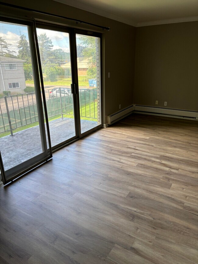 33297 Kingslane Ct unit 7, Farmington, MI 48336 - photo 6