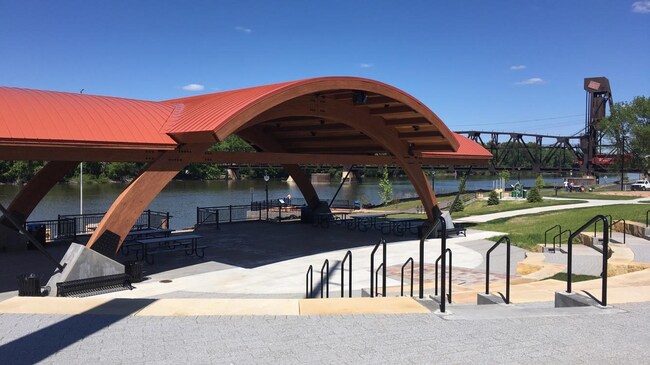 2112 Spring St unit 2, Hastings, MN 55033 - photo 7