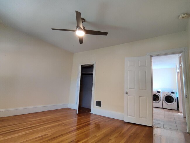 234 Cypress St unit 1, Brookline, MA 02445 - photo 5