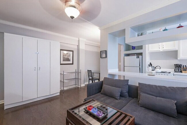 2139 N St NW unit ID378P, Washington, DC 20037 - photo 6