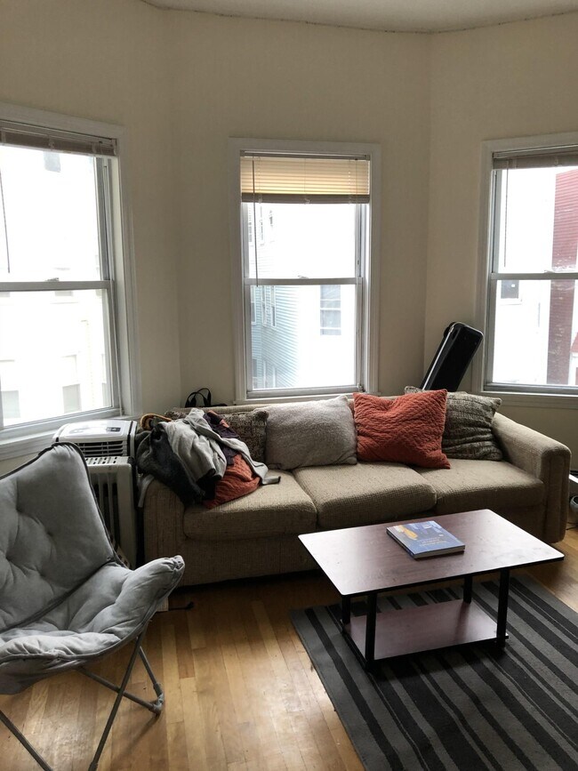 143 Hillside St, Boston, MA 02120