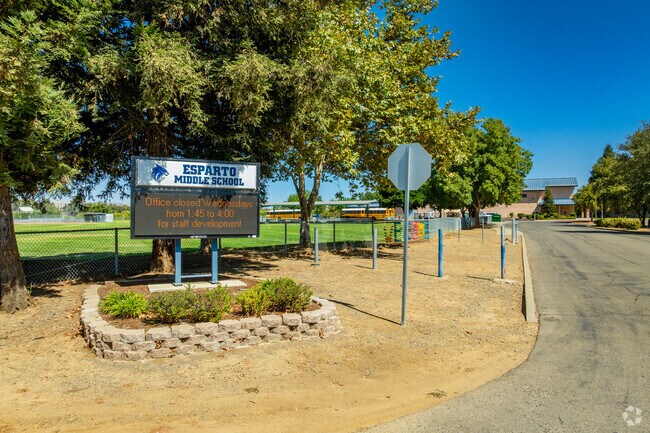 Students explore gardening and tech at Esparto Middle.
