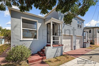 2825 Sacramento St, Berkeley, CA 94702