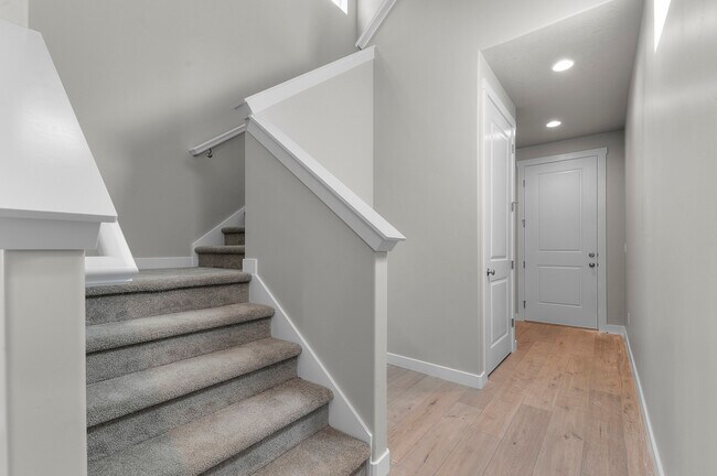 1043 W Sparrow Way, Stansbury Park, UT 84074 - photo 7