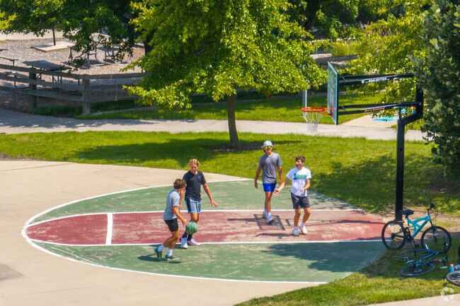 Tipton Park basketball court is perfect for pickup games near Windsor Hill-Sugar Creek.