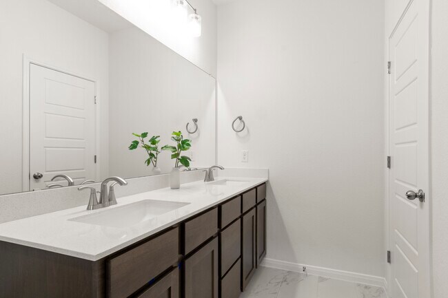 1648 Esplanade Pkwy, San Marcos, TX 78666 - photo 6