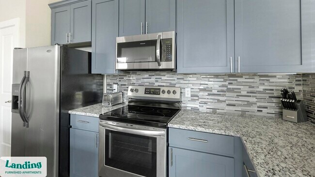 18101 Point Lookout Dr unit 156, Nassau Bay, TX 77058 - photo 5