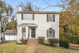 924 Ilawood Dr, Nashville, TN 37211