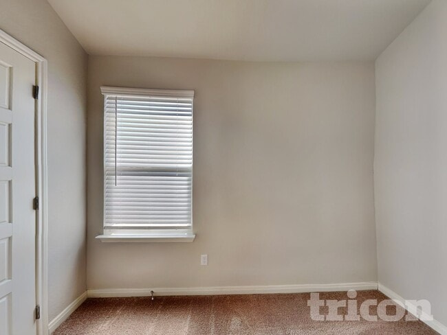 5803 Zoey Way, Saint Hedwig, TX 78152 - photo 2