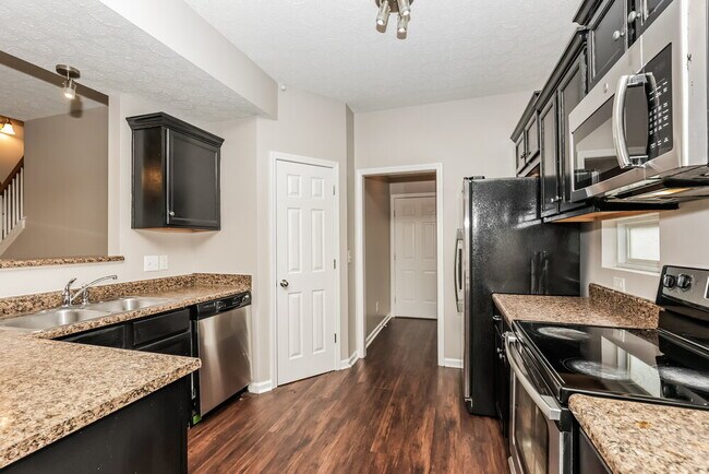 8801 Cressent Glen Ct, Antioch, TN 37013 - photo 7