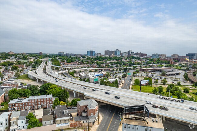 Browntown residents have easy access to I-95 from the neighborhood.
