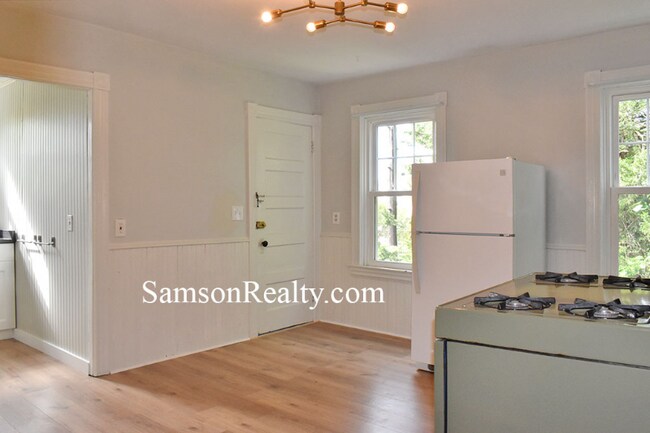329 Williams St unit 2Rear, Providence, RI 02906 - photo 6