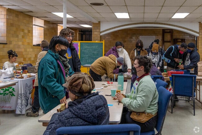 Roland Park gardens can attend a pop-up seed exchange sponsored by the Baltimore Free Farm.